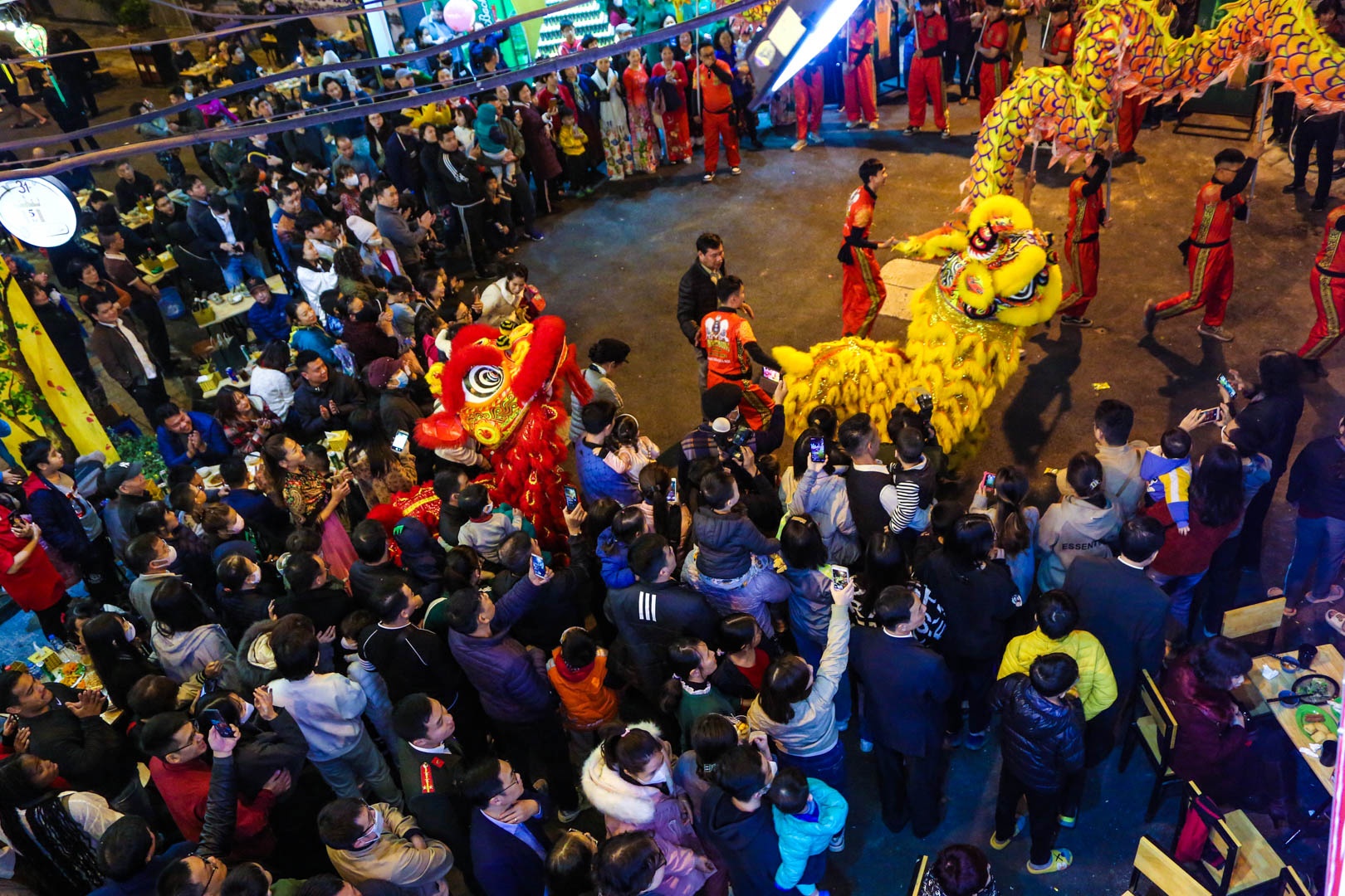 pho am thuc di bo anh 4