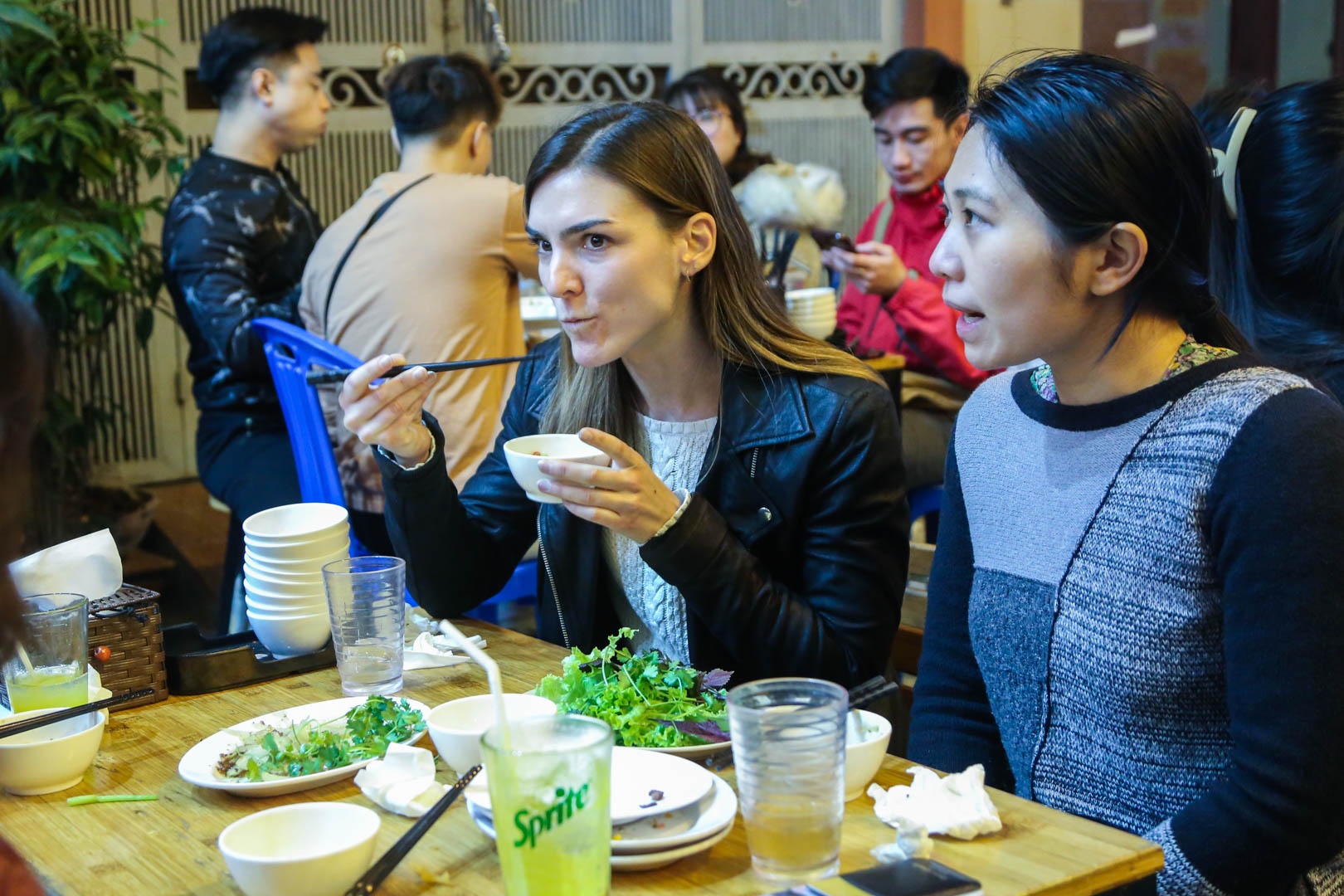 pho am thuc di bo anh 8