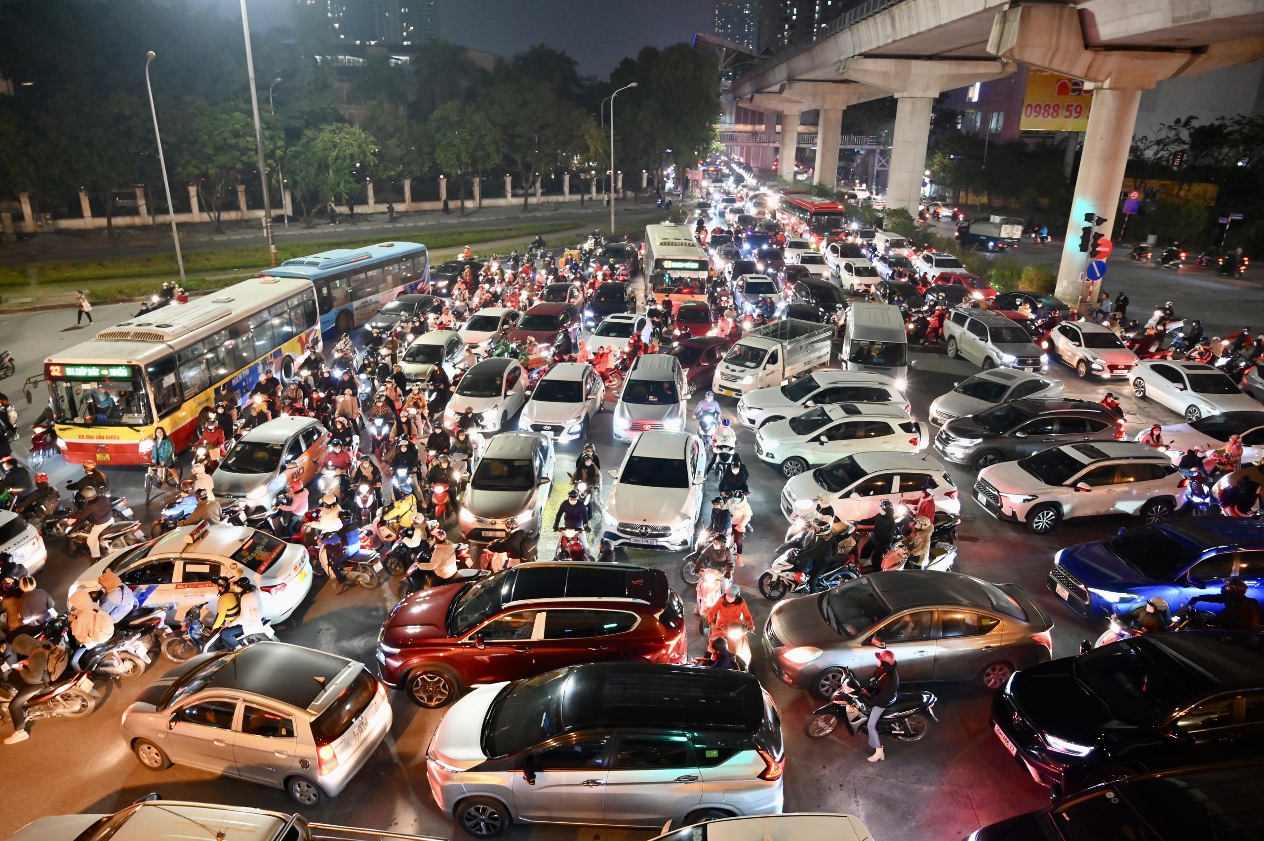 Ha Noi un tac anh 10