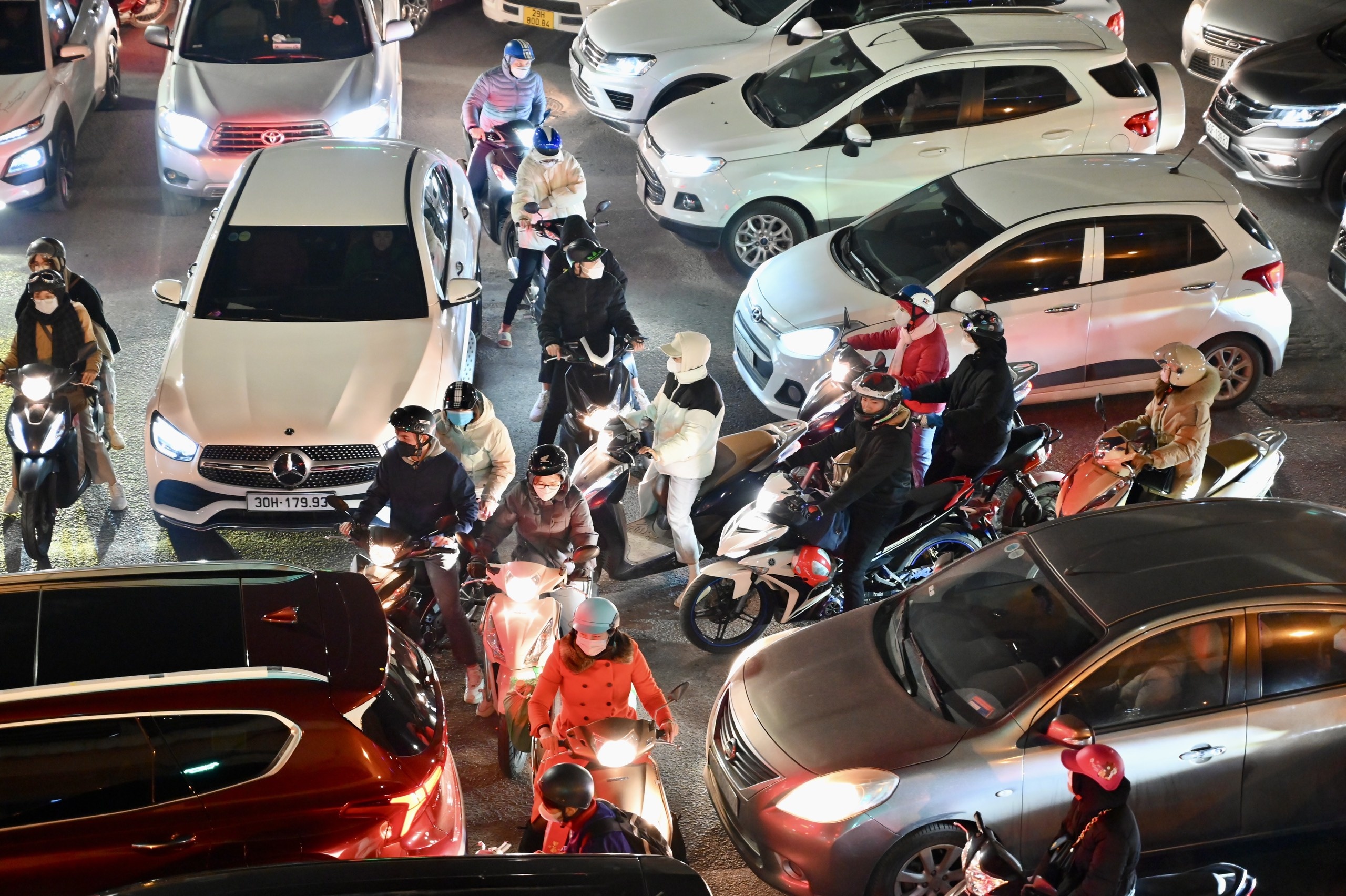 Ha Noi un tac anh 11