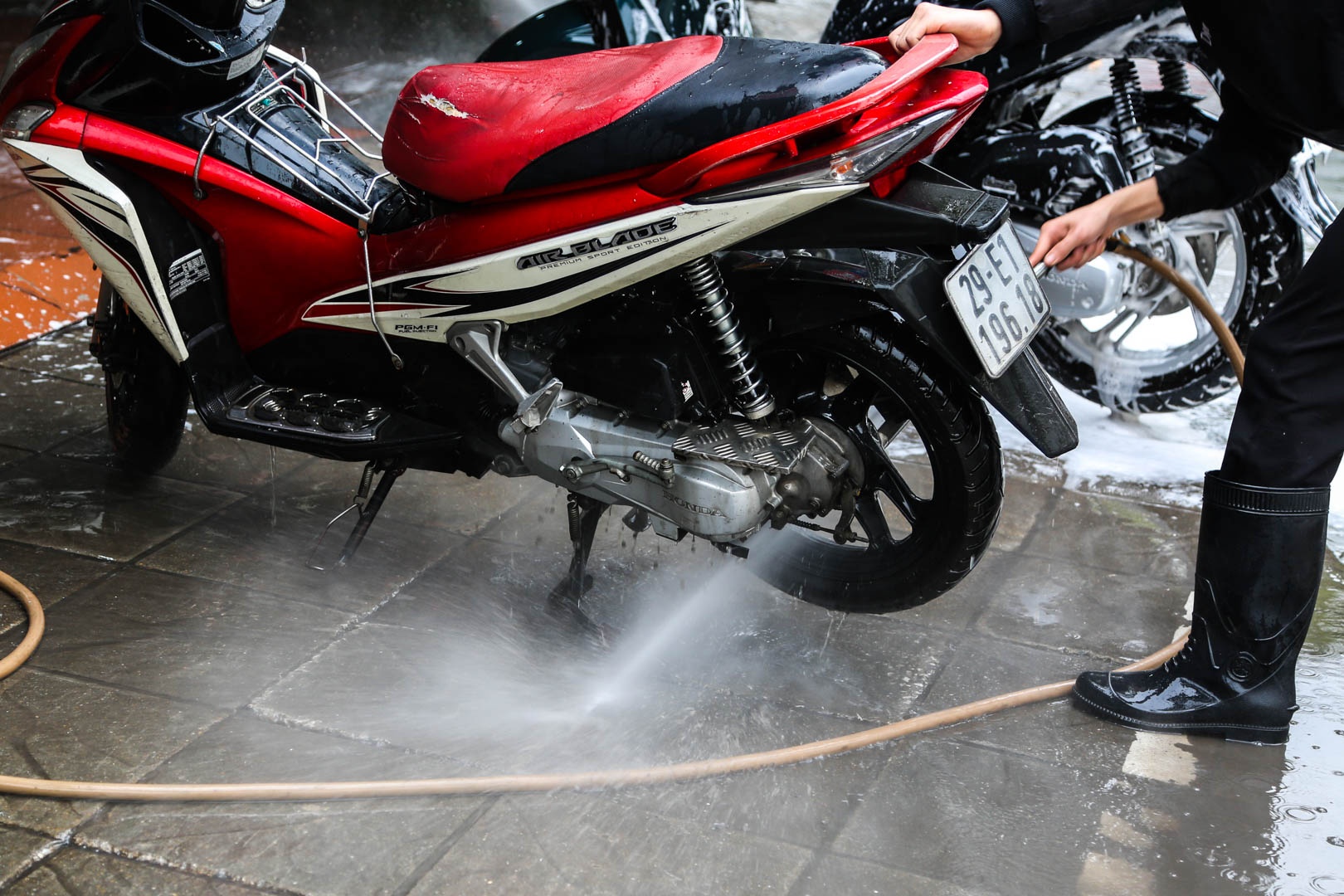 rua xe Tet tang gia anh 8