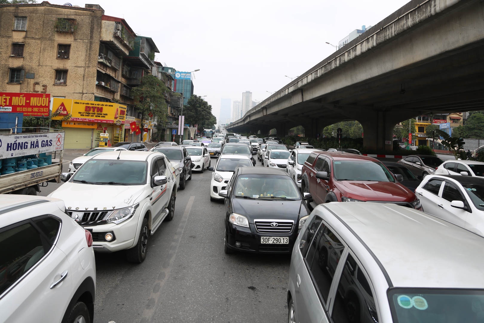 un tac trong mung 2 anh 2