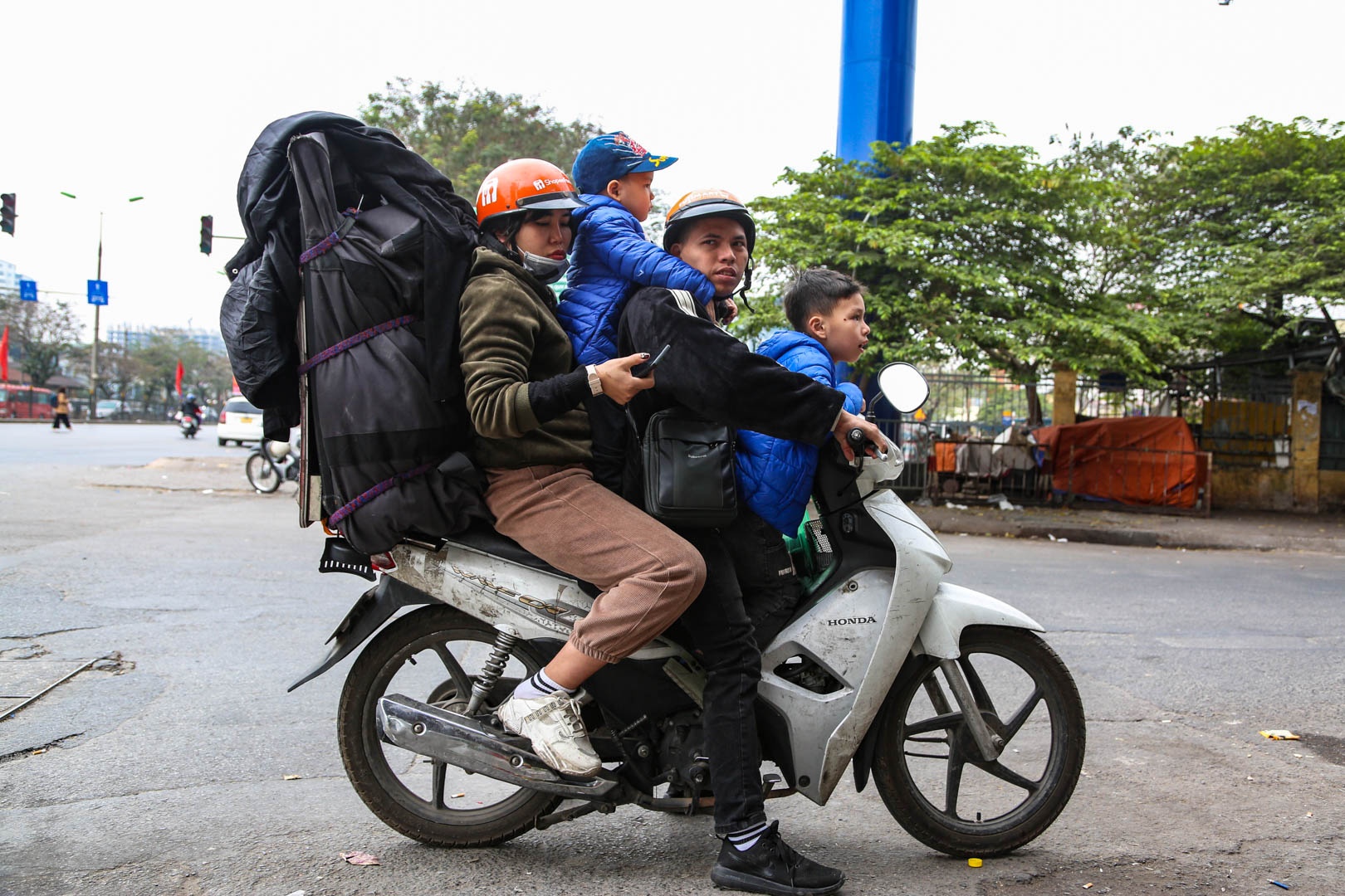 un tac trong mung 2 anh 9