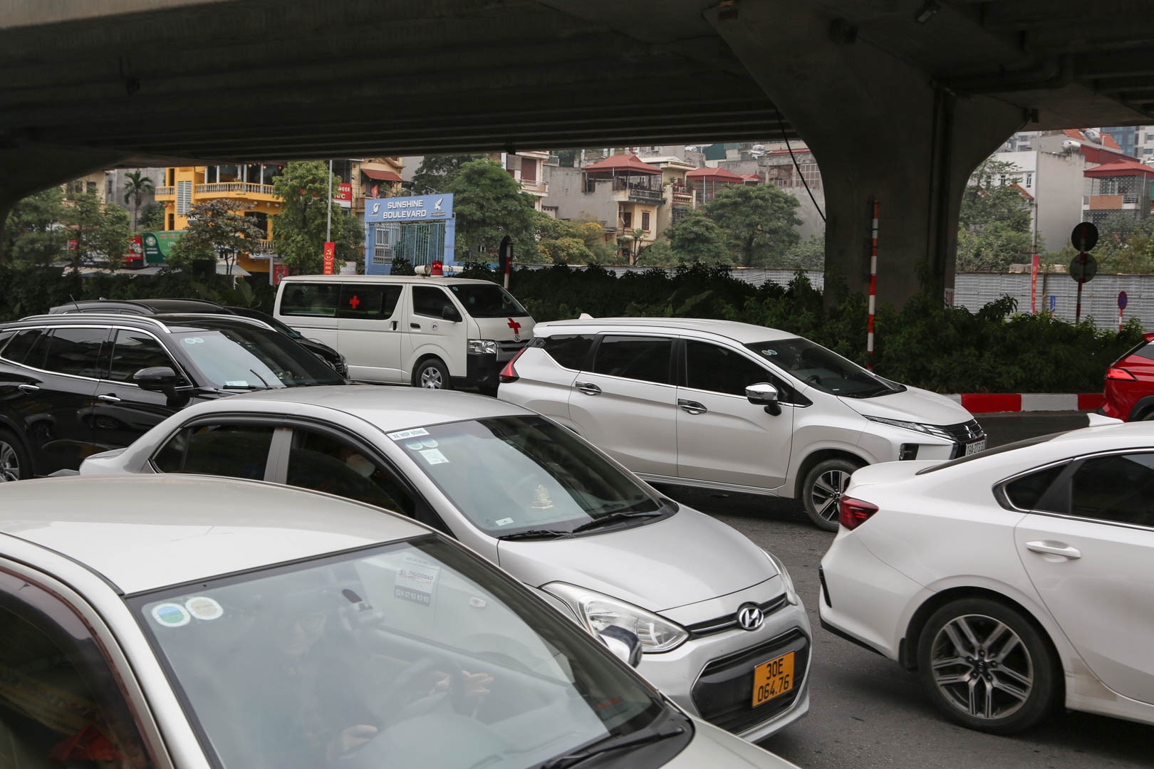 un tac trong mung 2 anh 1