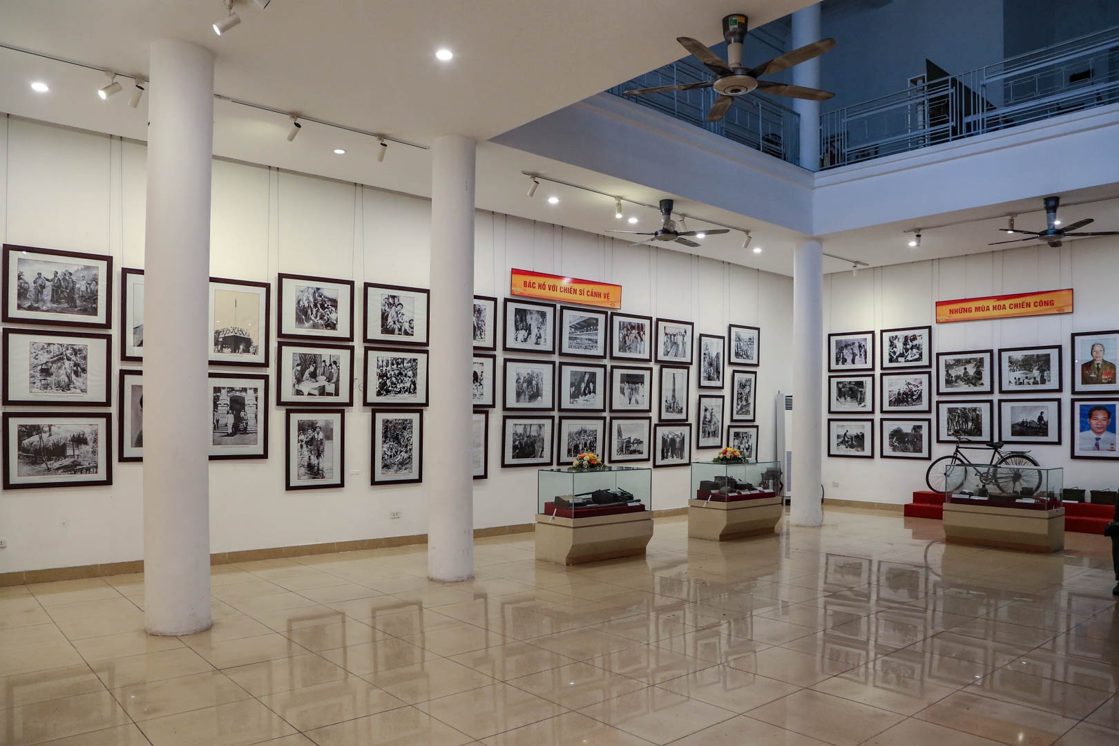 trien lam ve canh ve anh 12