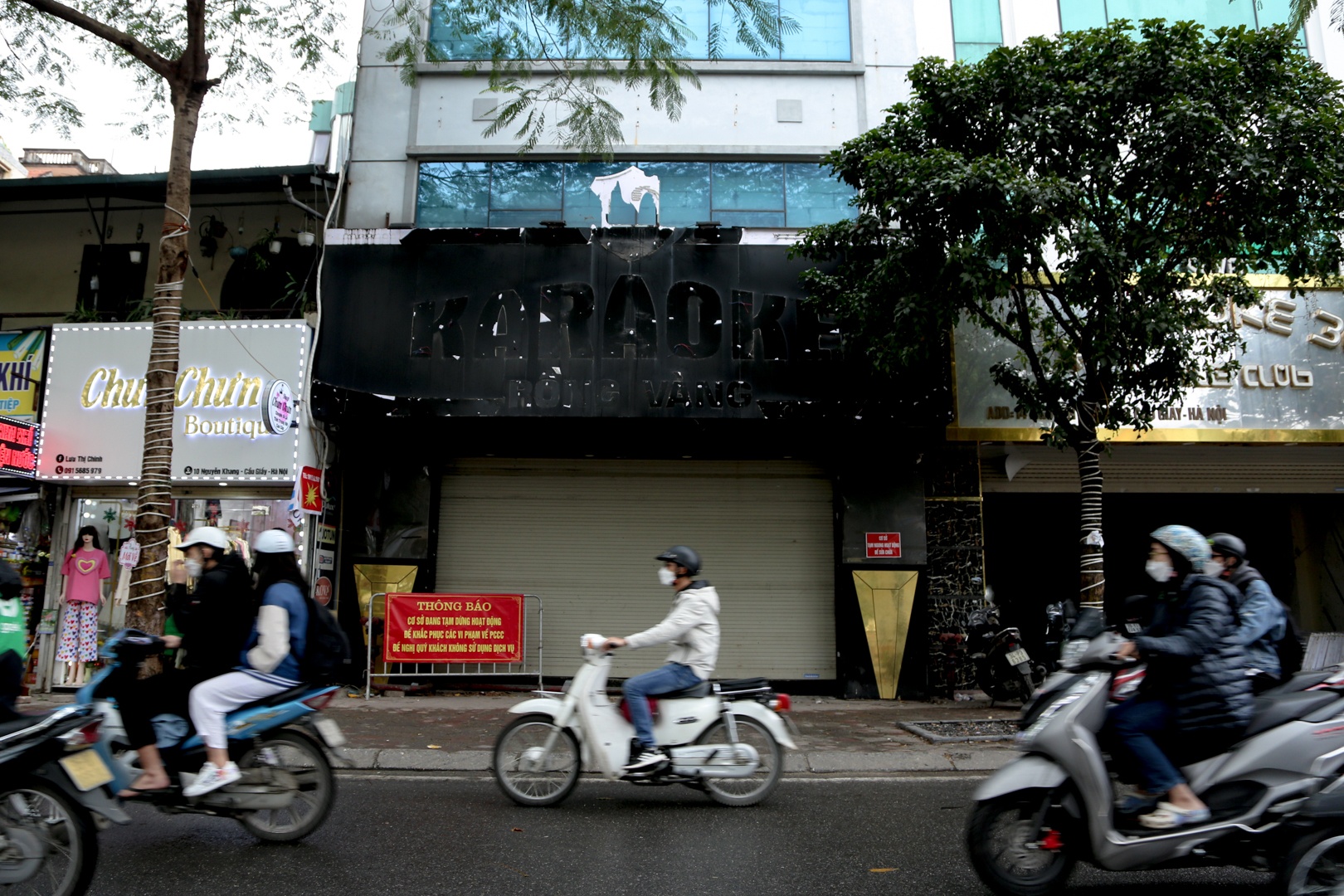 thang thoat hiem ngoai troi anh 10