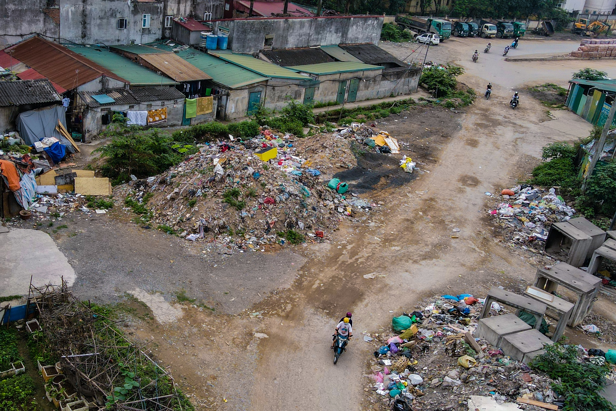 duong noi Pham Hung anh 1