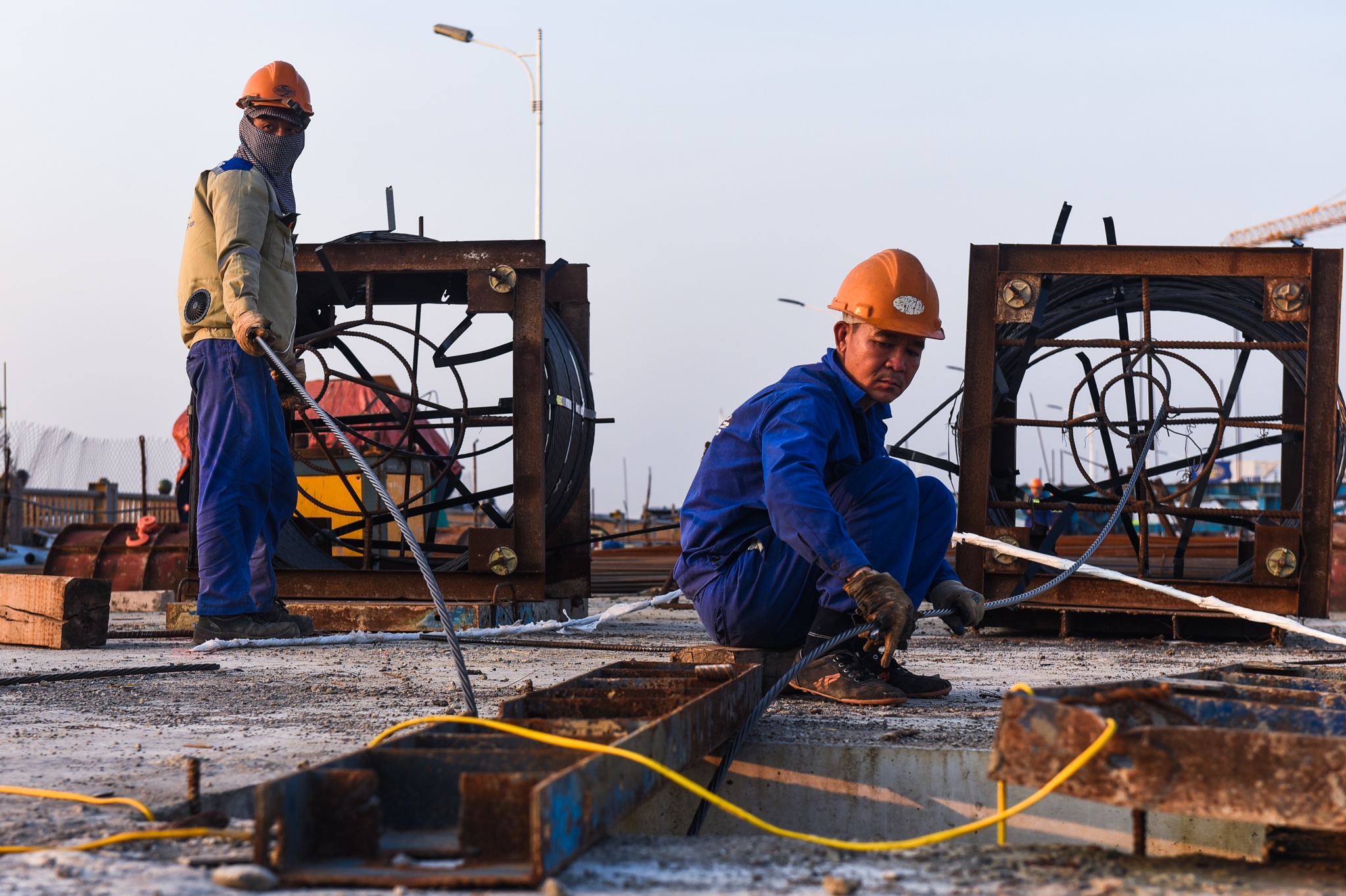 thi cong cau Vinh Tuy anh 6