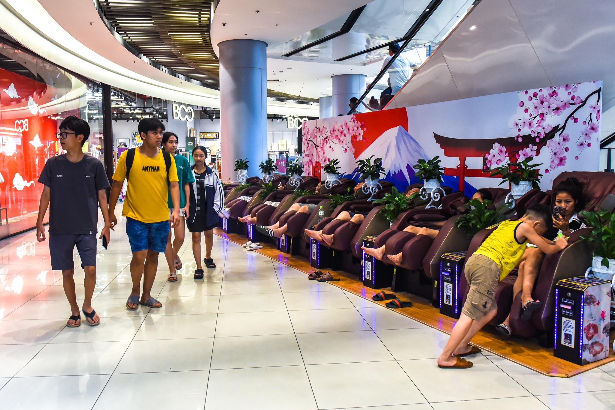 tron nong o sieu thi anh 5