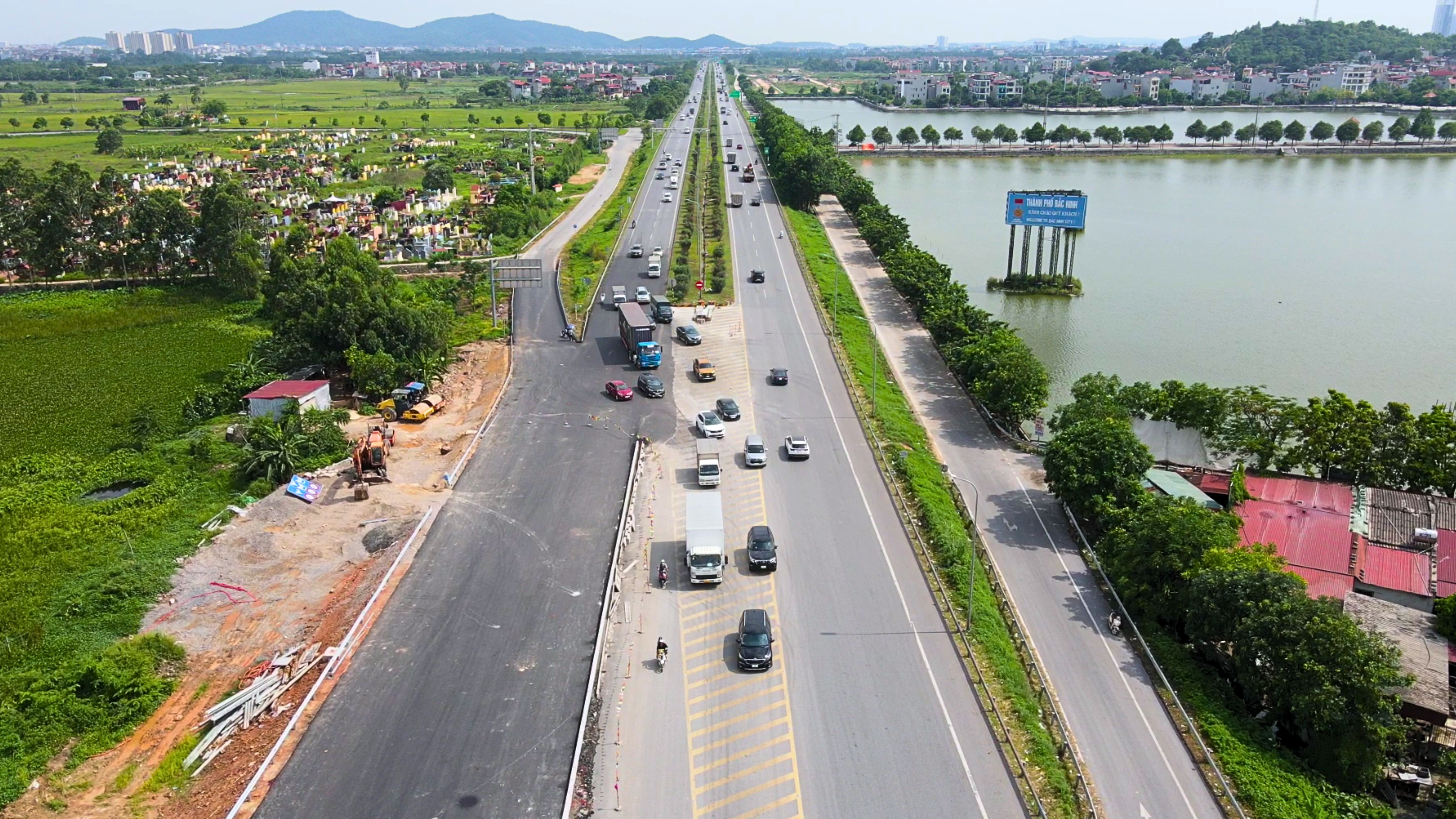 Cau Nhu Nguyet mo rong truoc ngay thong xe ky thuat hinh anh