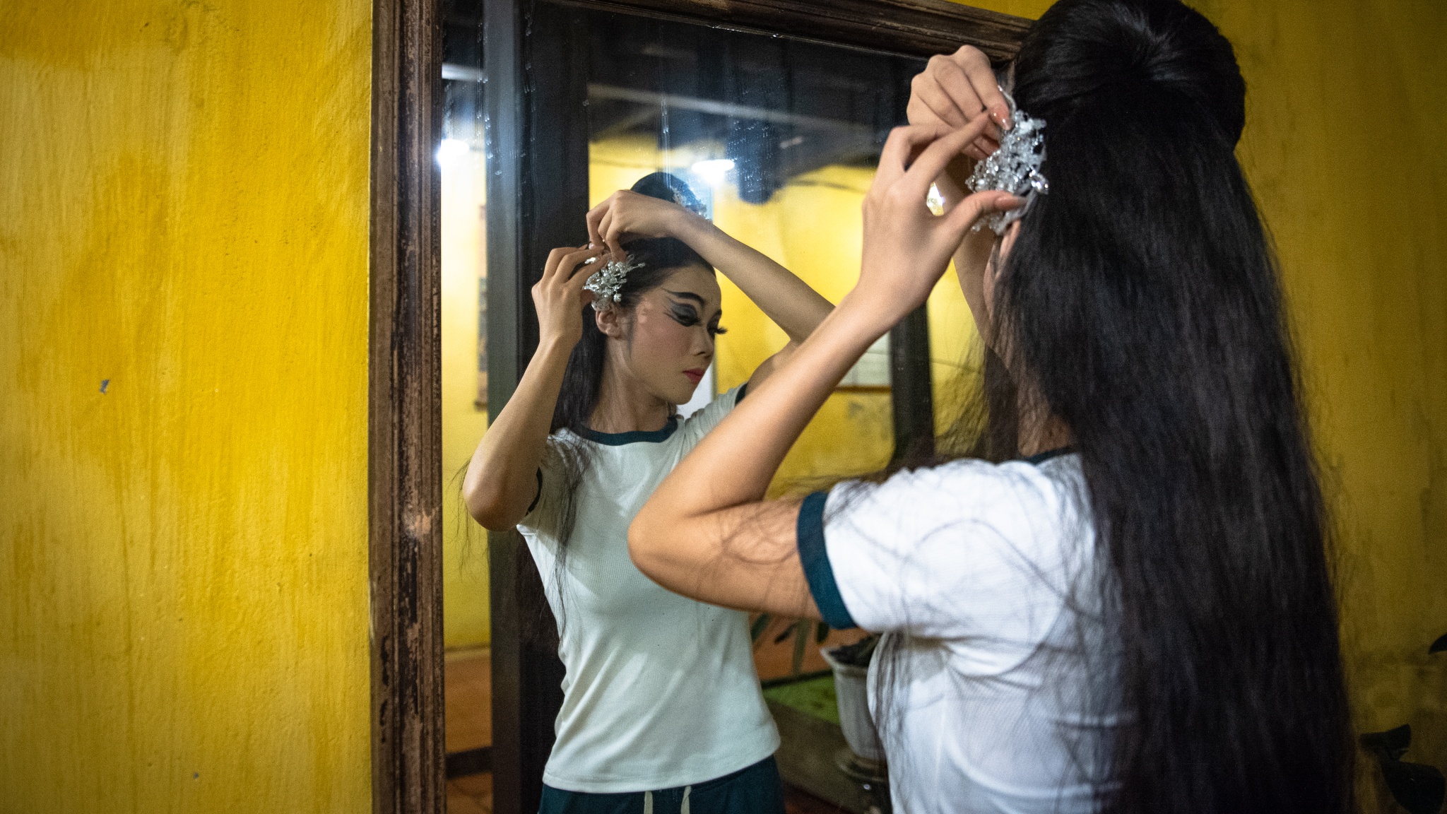nghệ sĩ tuồng kiêm DJ ảnh 23 nghe si tuong kiem DJ anh 23