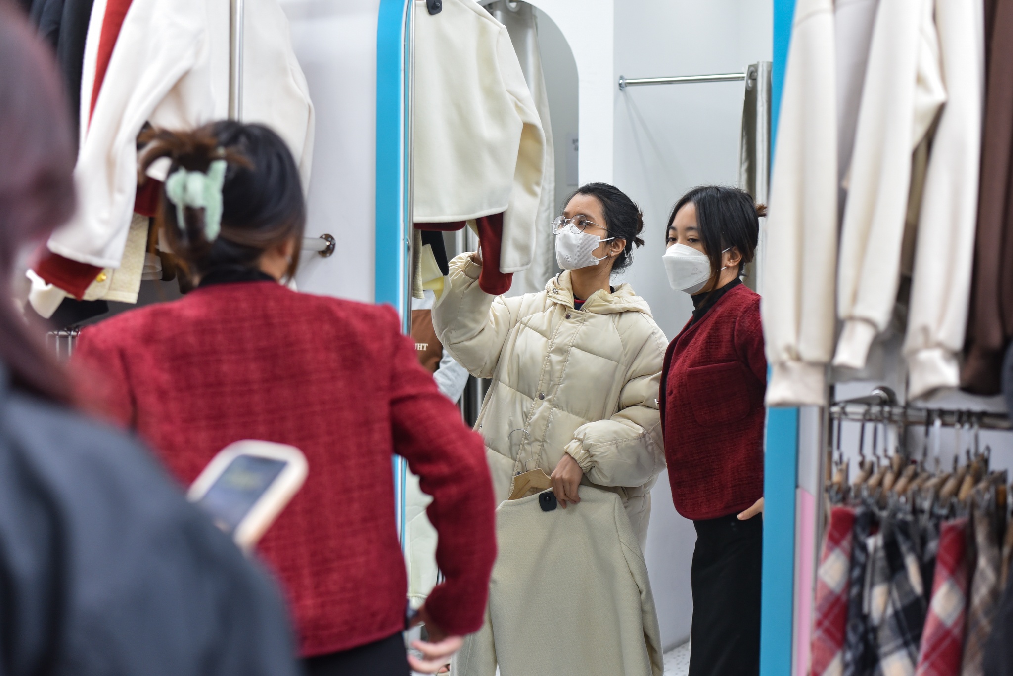 mua sam mua dong anh 10