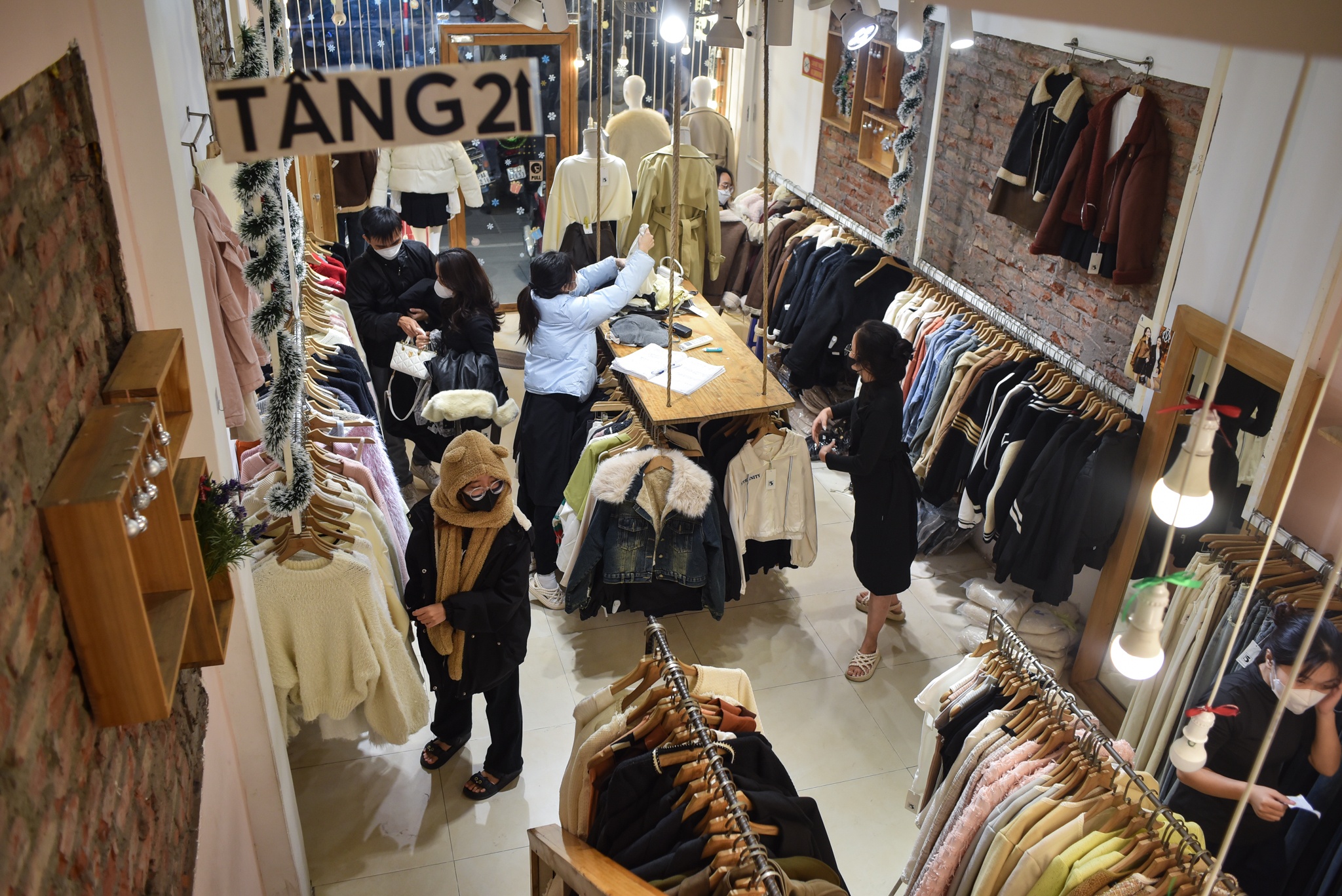 mua sam mua dong anh 7