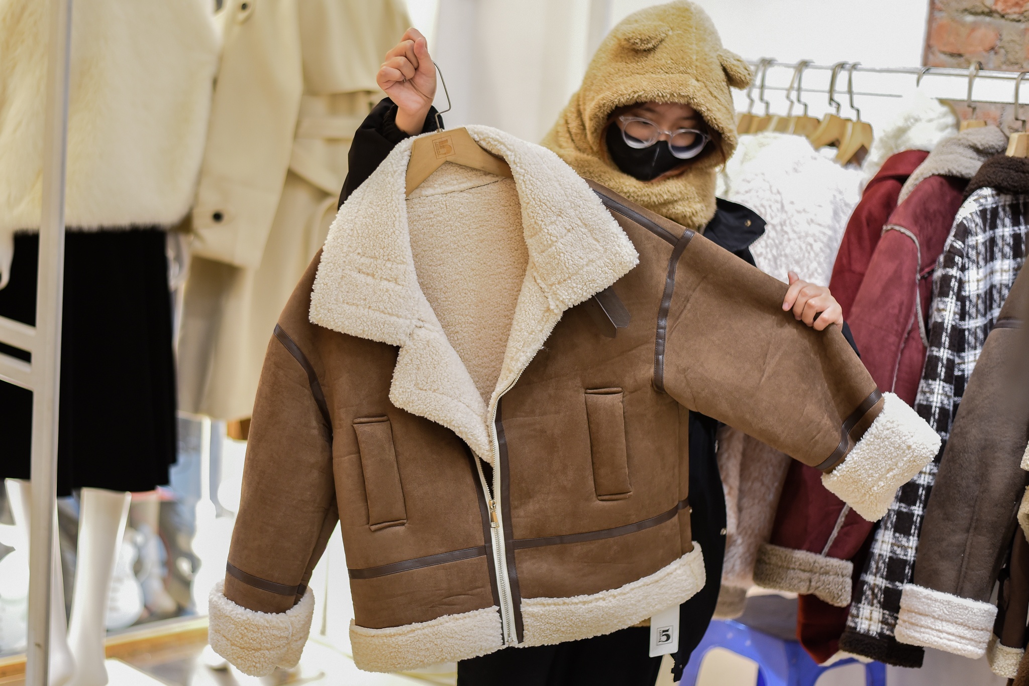 mua sam mua dong anh 8