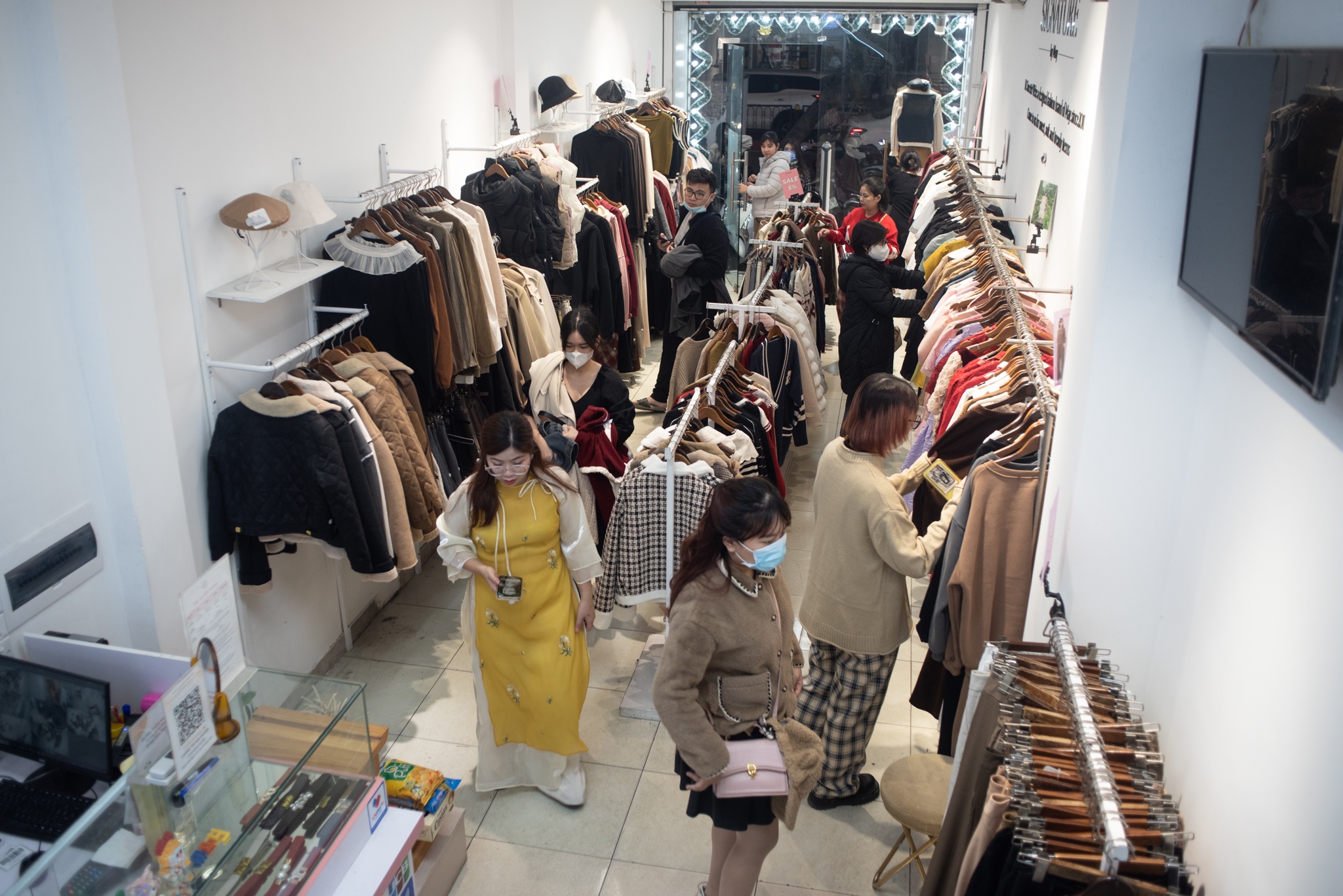 pho thoi trang e khach anh 7