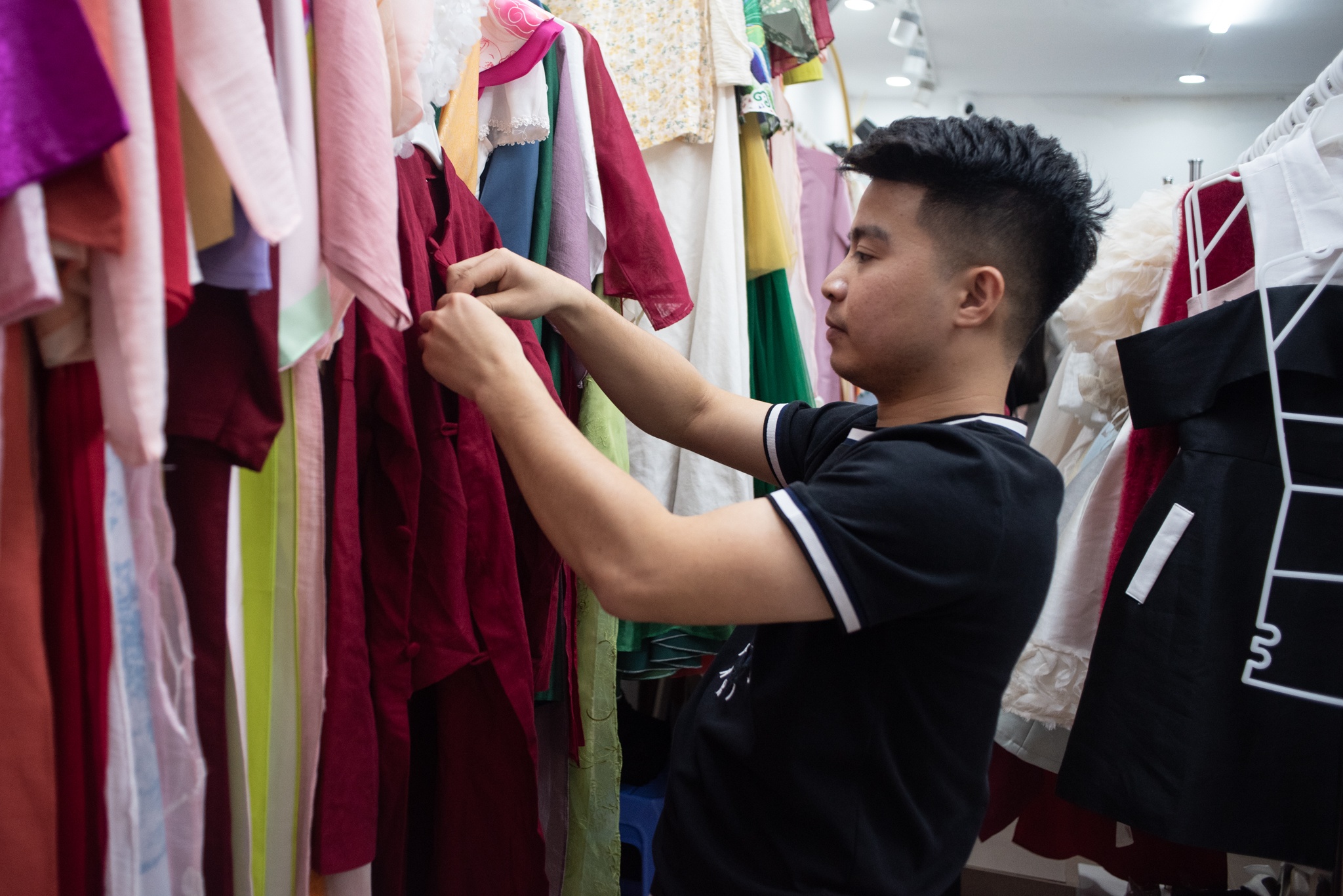 cho thue ao dai anh 6