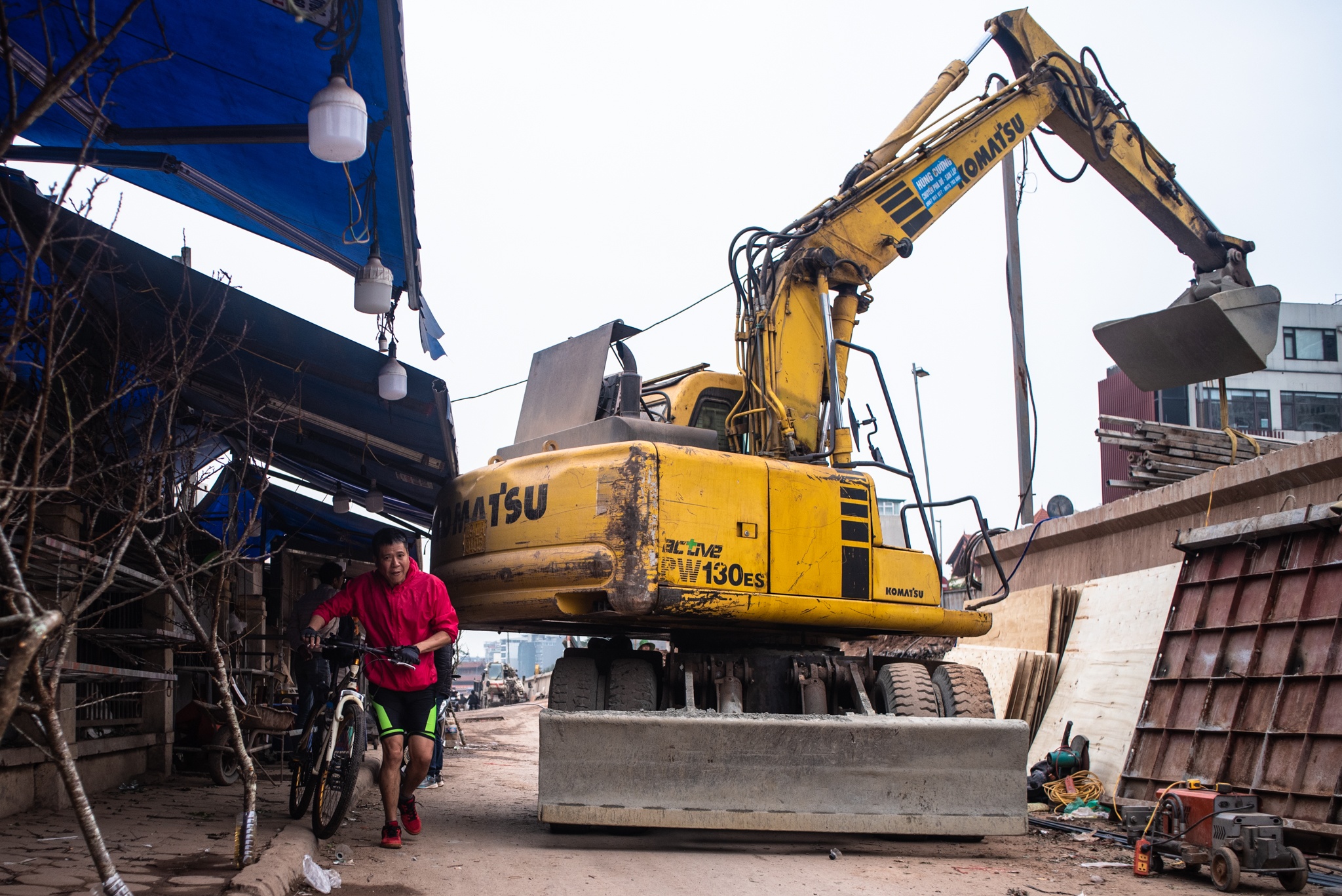 Can canh du an mo rong tuyen duong hon 800 ty van ngon ngang sau 4 nam hinh anh