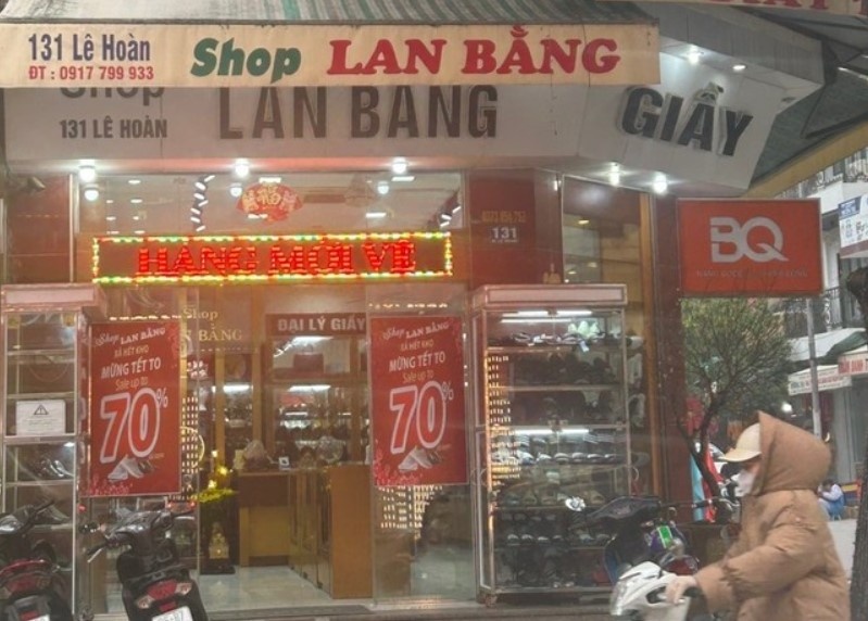 ban giay gia bi phat anh 1