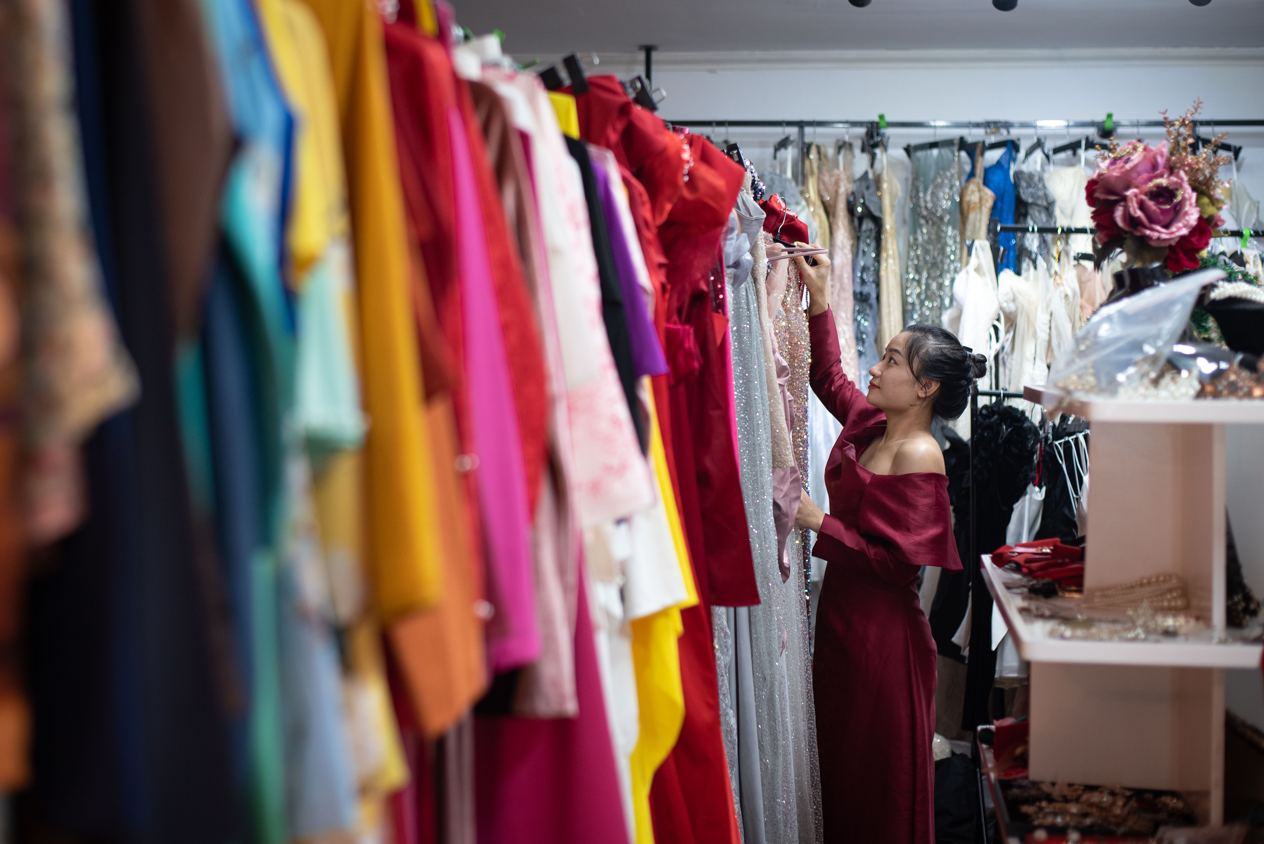 thuê váy đi tiệc ảnh 1 thue vay di tiec anh 1