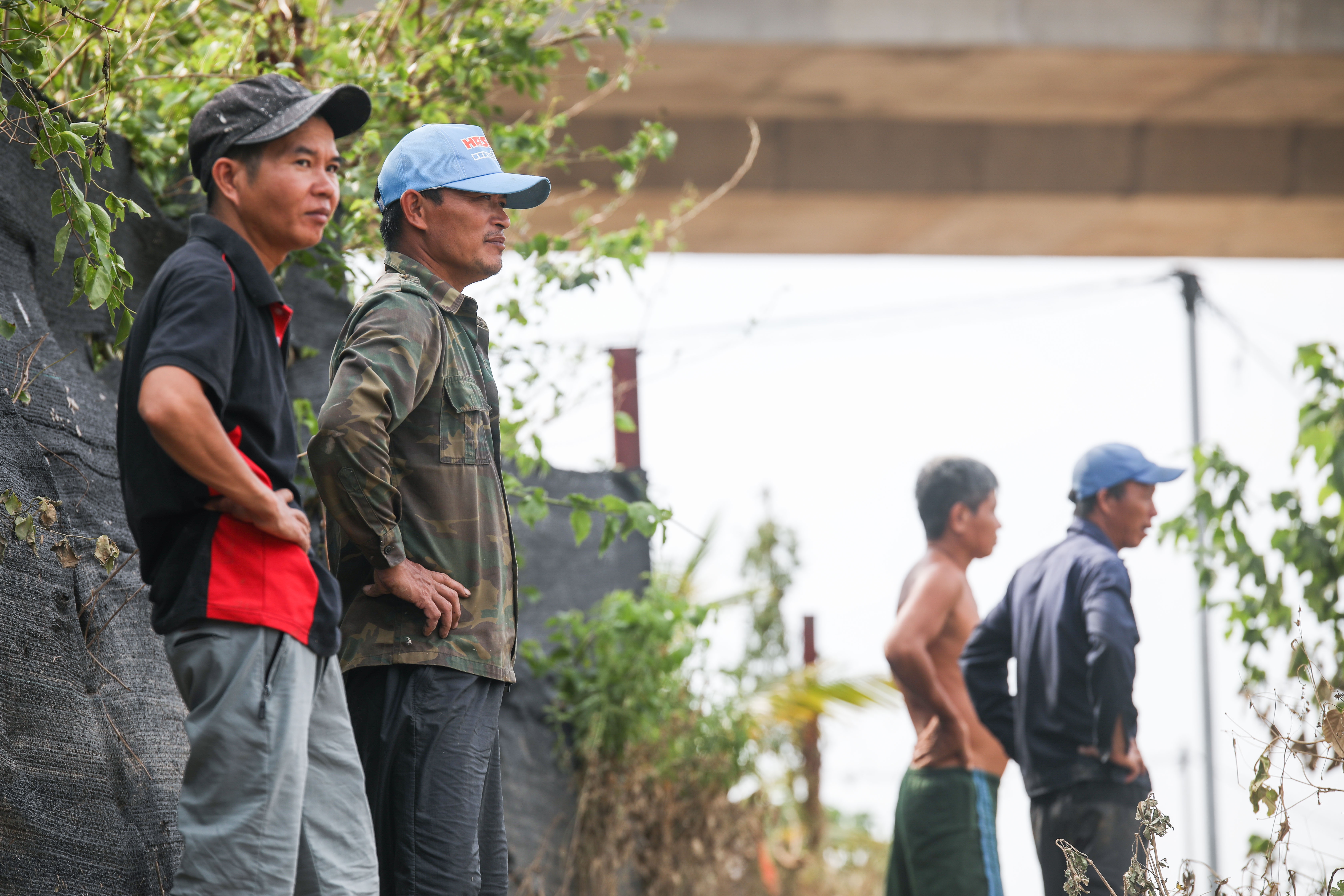 nguoi dan don dep nha anh 17