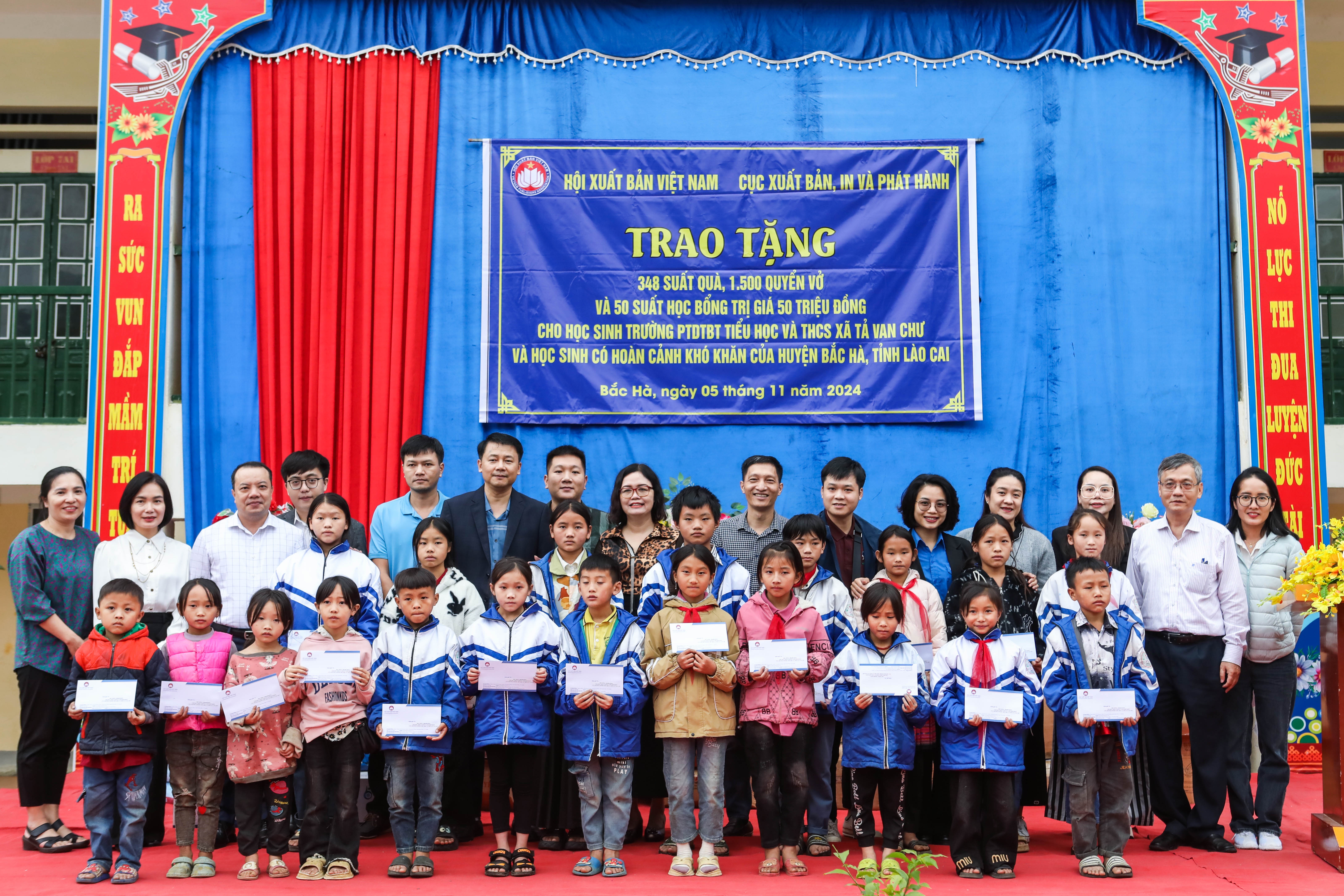 Hoi Xuat ban Viet Nam anh 13