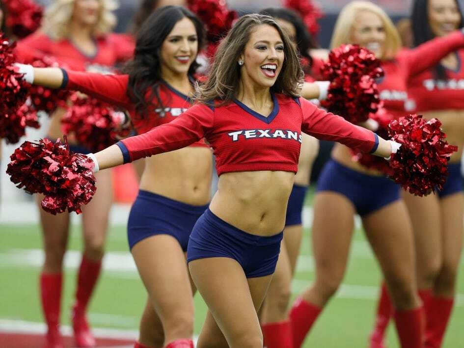 Hao quang gia tao cua nghe hoat nao vien hinh anh