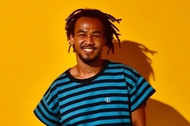 Bi canh sat kham nguoi vi la con lai da den o Nhat Ban hinh anh