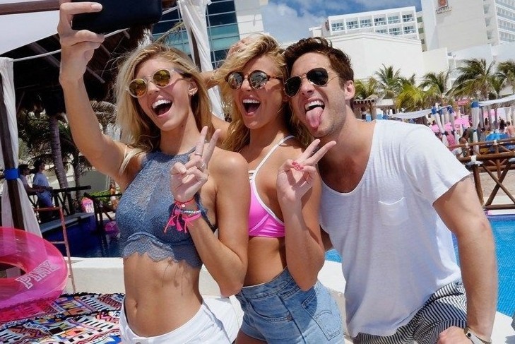 'Du khach My hanh xu nhu the dai dich chua tung xay ra' hinh anh