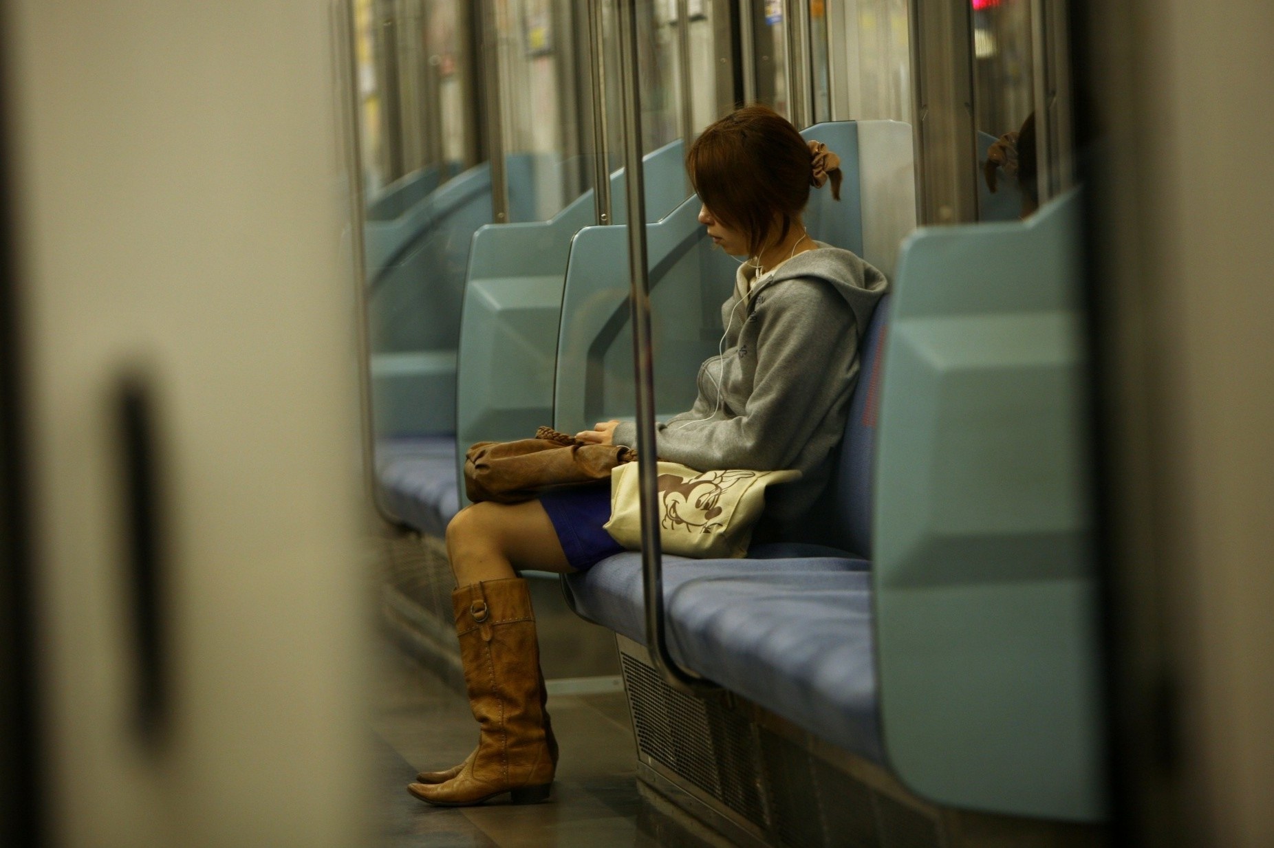 Nhieu nguoi tre Nhat ngheo kho, kiem song qua ngay hinh anh