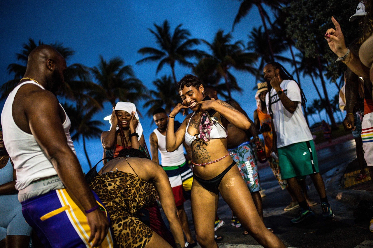 an tu cho cuoc song dem miami anh 1