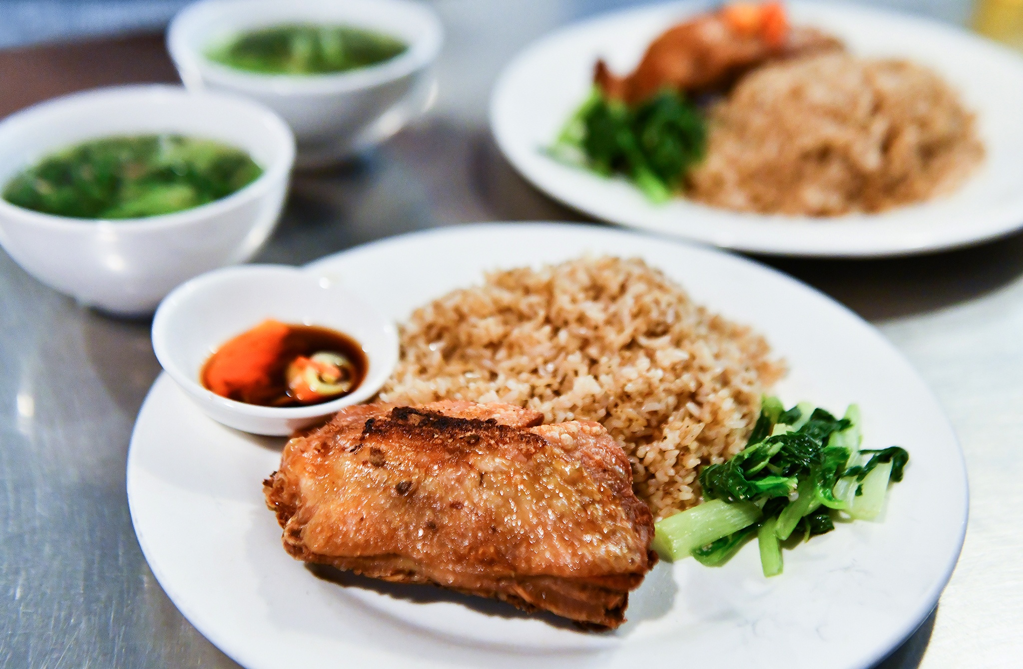 cơm gà xối mỡ bình dân quận 1 ảnh 4 com ga xoi mo binh dan quan 1 anh 4