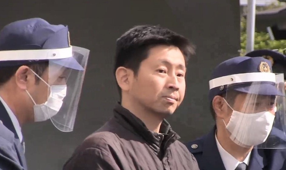 Bi bat vi khong deo khau trang, danh canh sat hinh anh