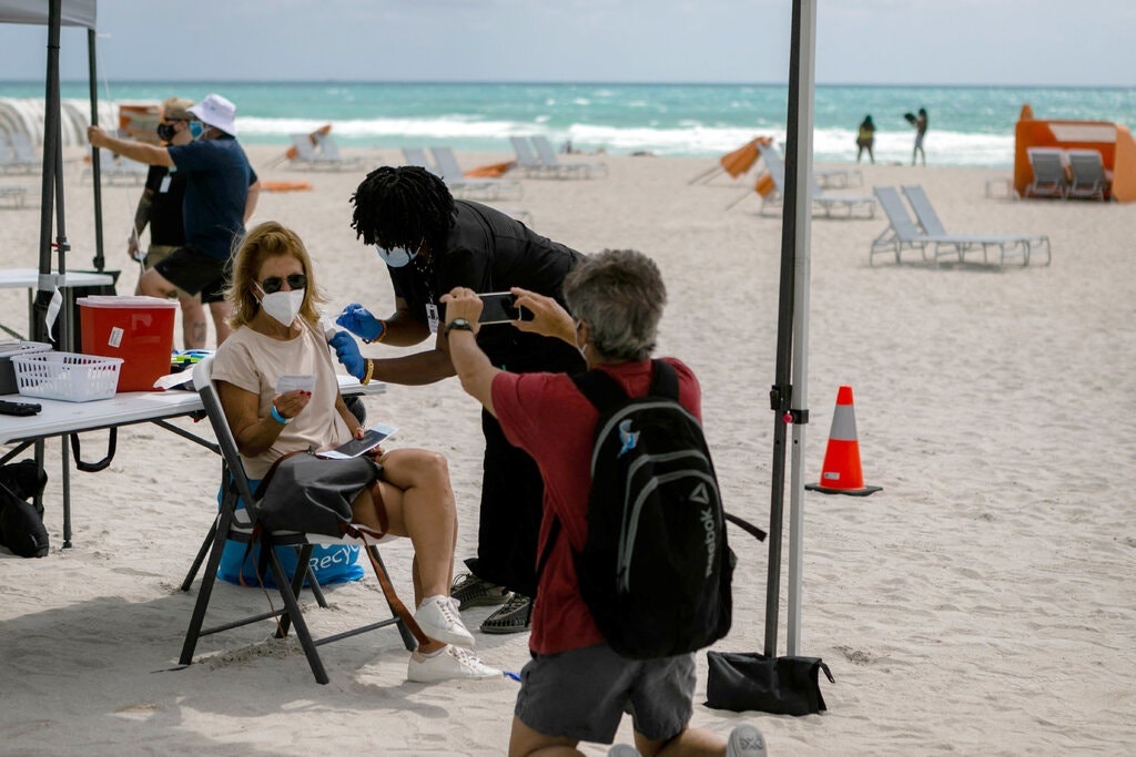 diem tiem vaccine covid-19 ky la anh 7