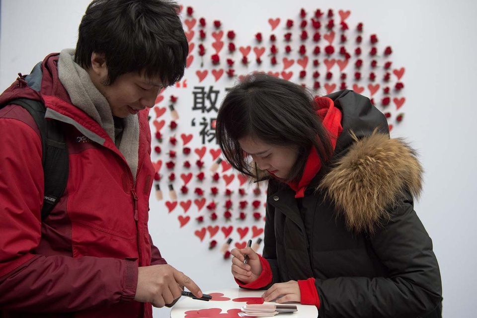 trung quoc ngan nguoi dan ly di ngay 520 anh 1