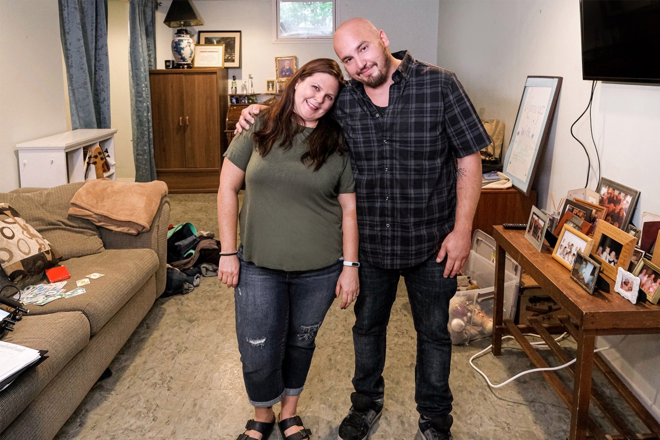 thanh nien my don ve song cung cha me anh 1