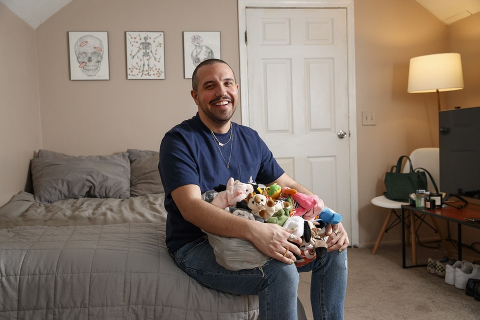 thanh nien my don ve song cung cha me anh 2