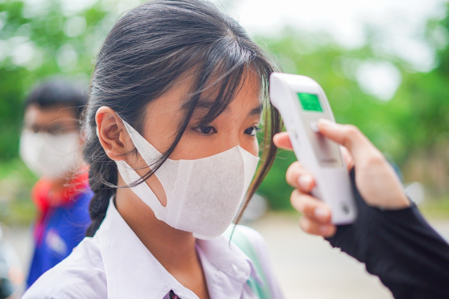 Thich nghi voi cuoc song toi gian o TP.HCM trong dich hinh anh