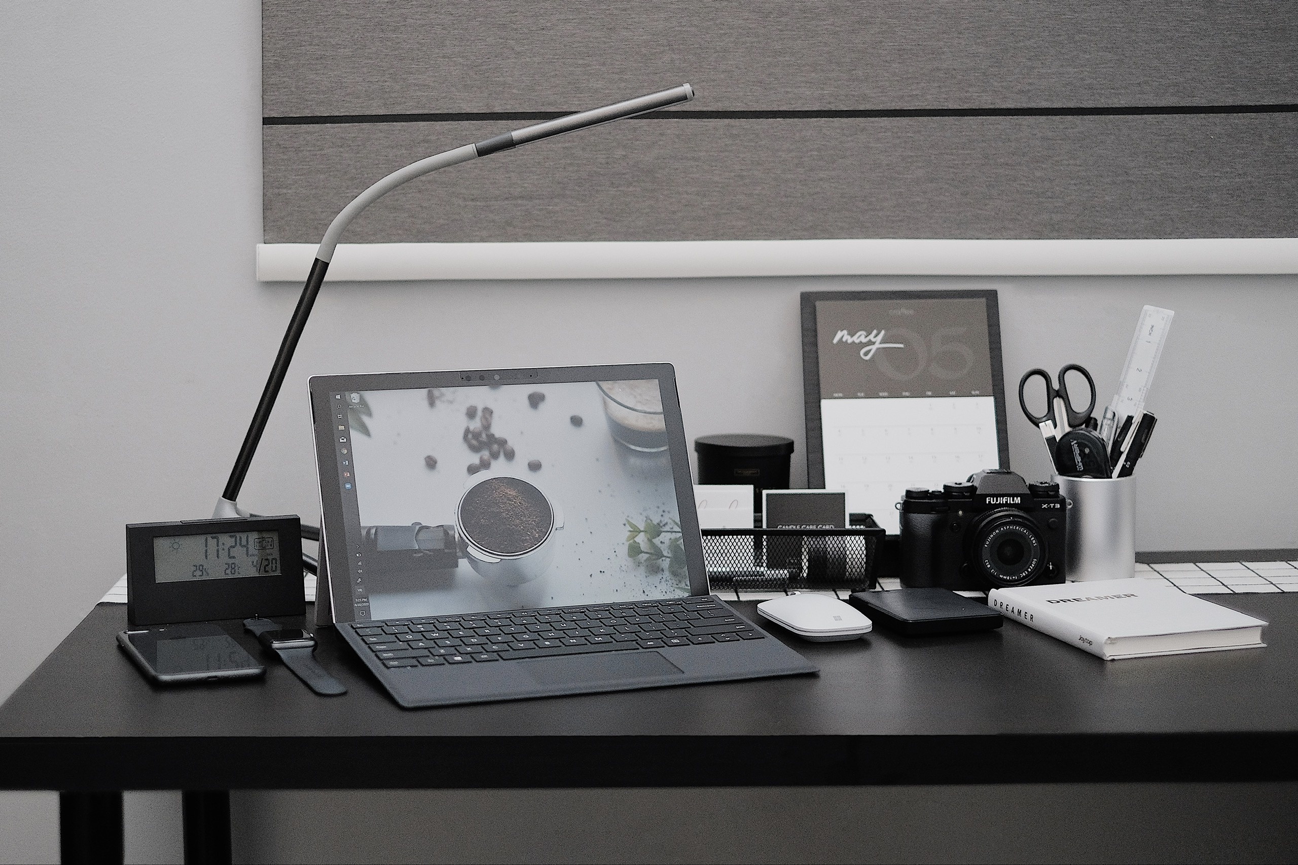 gioi tre tim cho lam viec vi quan ca phe dong cua anh 4