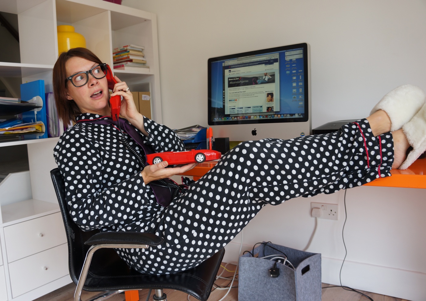 Nguoi My 'quen' cach an dien sau 15 thang o nha tranh dich hinh anh