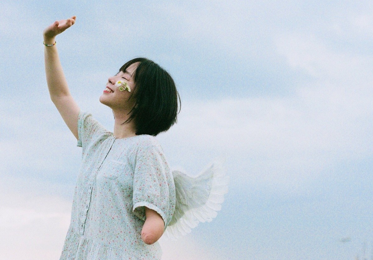 Co gai lai Viet - Nhat 'mot tay' do thu khoa DH o TP.HCM hinh anh