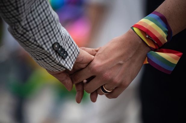người lgbt kết hôn để che giấu xu hướng tính dục ảnh 2 nguoi lgbt ket hon de che giau xu huong tinh duc anh 2
