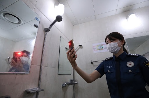 phụ nữ hàn quốc khủng hoảng vì camera ẩn ảnh 2 phu nu han quoc khung hoang vi camera an anh 2