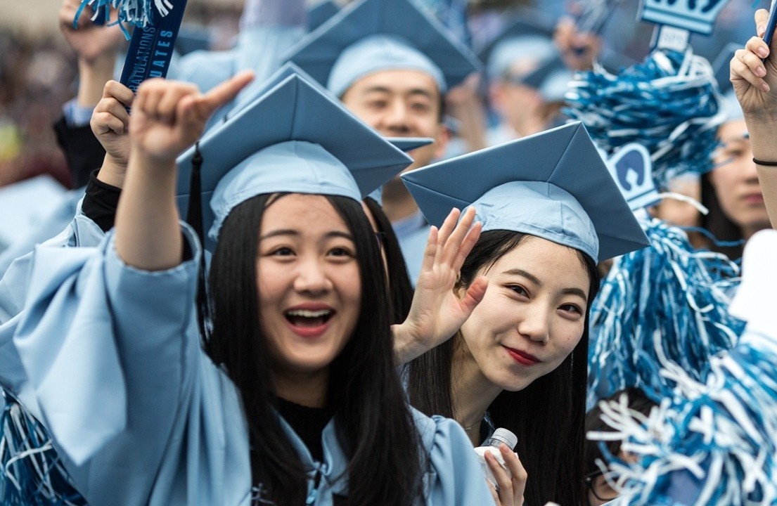 Khong the di du hoc, sinh vien Trung Quoc muon kien chinh phu My hinh anh