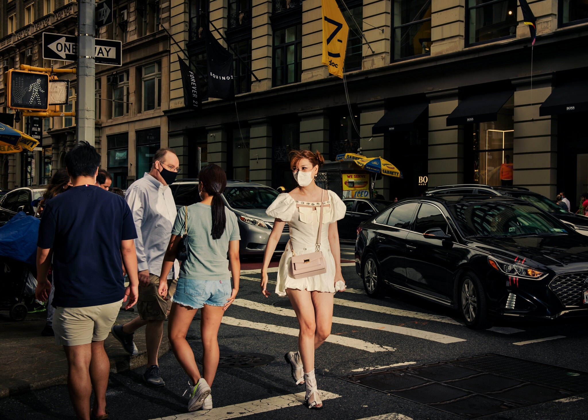 khau trang tro lai tai my anh 1