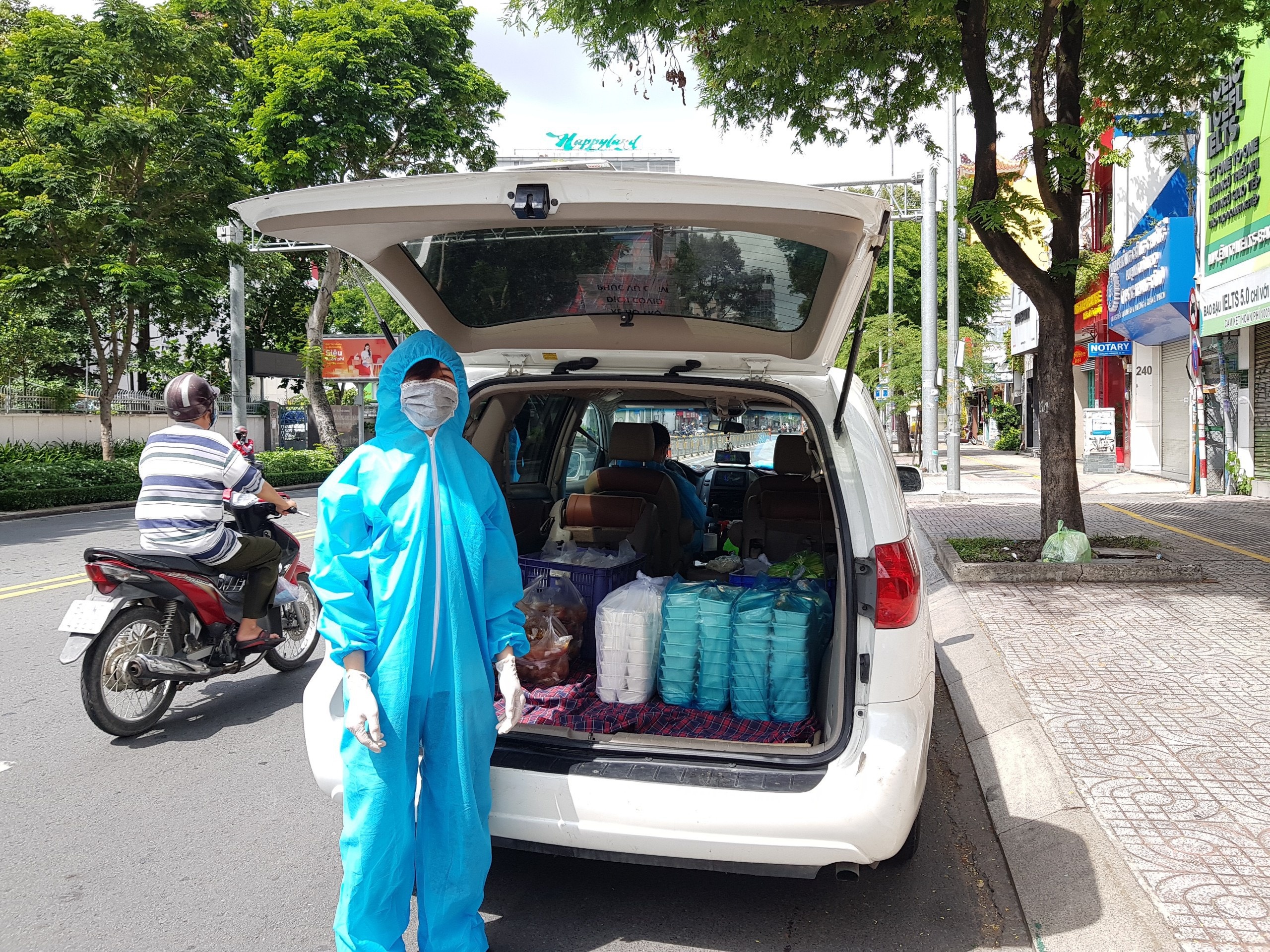 hoc sinh tp.hcm viet thu cam on bac si chong dich anh 5