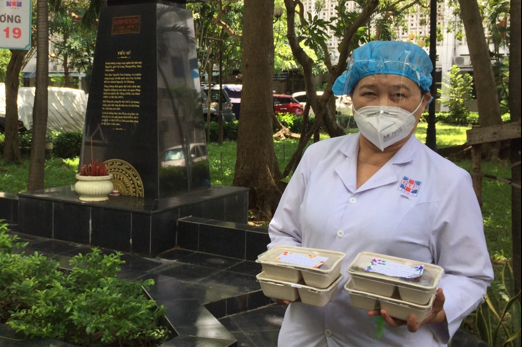 Hoc sinh TP.HCM viet thu tay, gui loi cam on cac bac si chong dich hinh anh