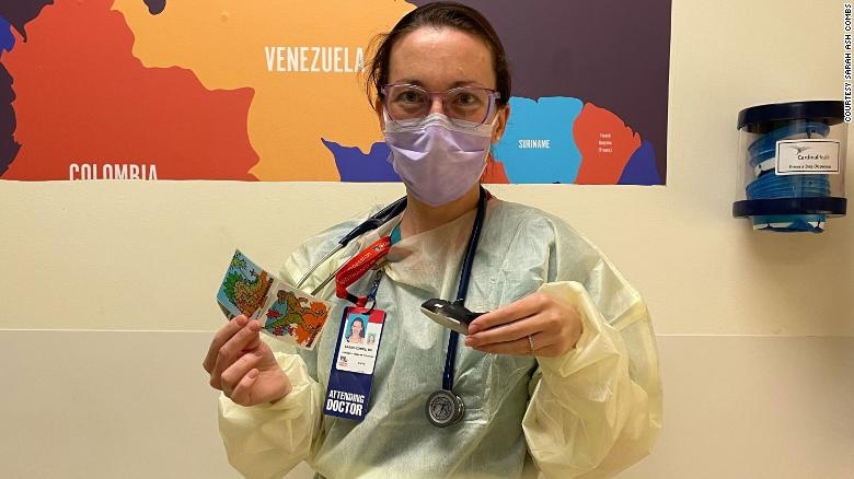 bac si My lo lang khi chua tri cho f0 nhi anh 2