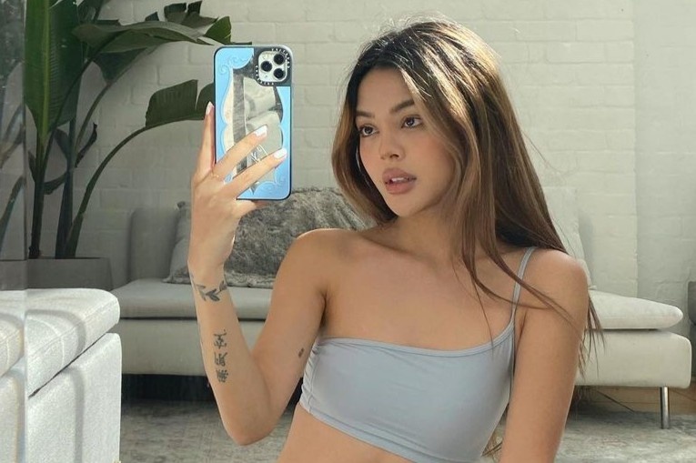 Mac cam ngoai hinh vi Instagram hinh anh