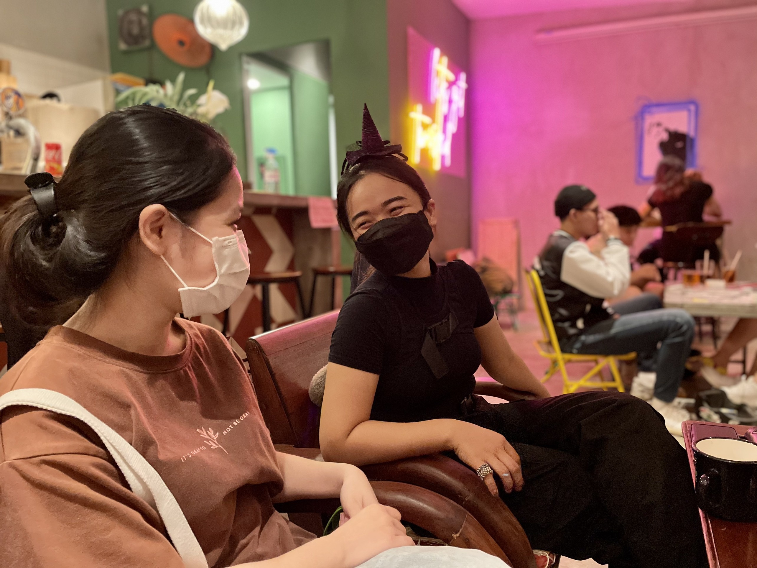 bui vien va thao dien vang ve dip halloween anh 1