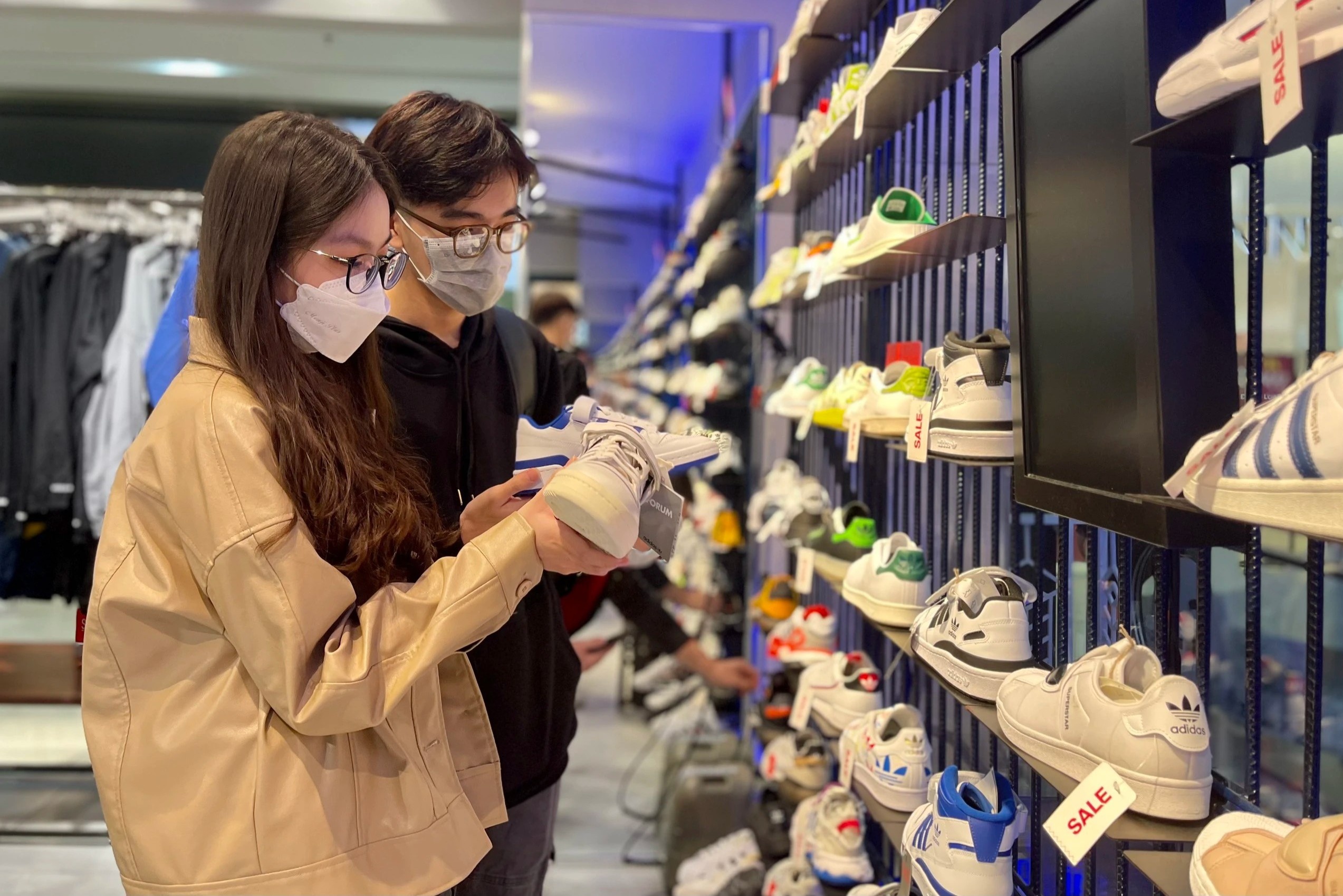 Lo khong du tien sam Tet hinh anh